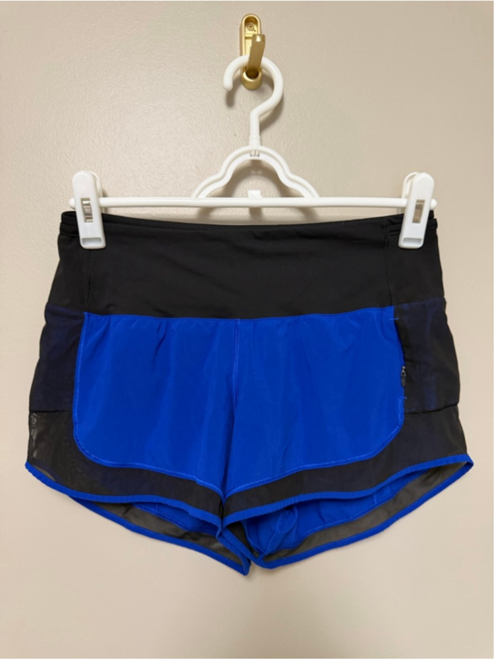 Lululemon Mind Over Miles Shorts - Picture 7 of 9
